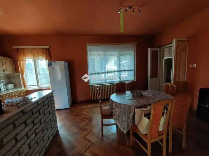 Bácsalmási családi ház eladó 150 m2 garázzsal