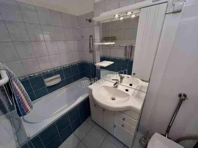 Tatabánya 52m2-es 1 2 félszobás lakás kiadó