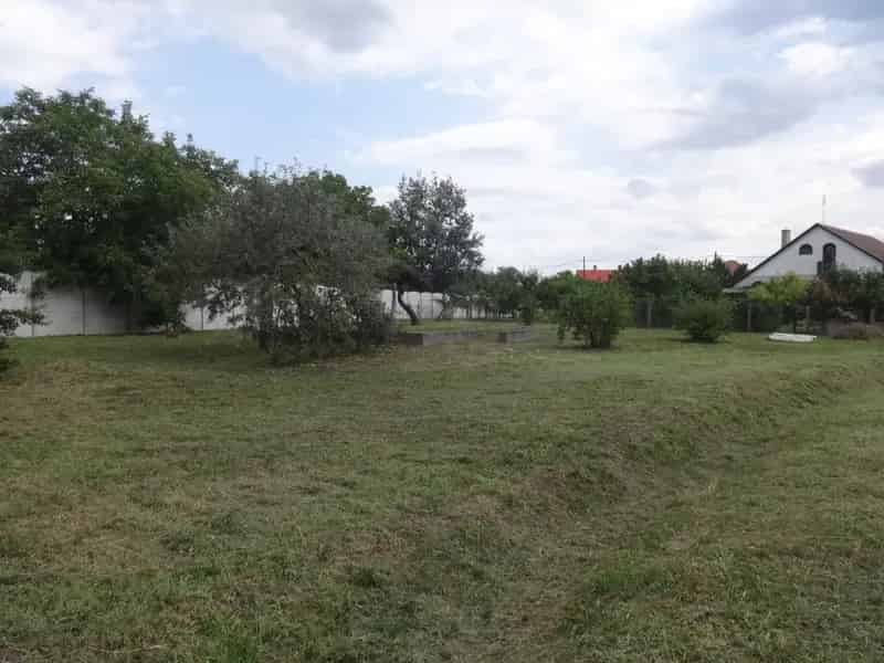 Tiszakécske 576 m2-es Építési Telek Eladó