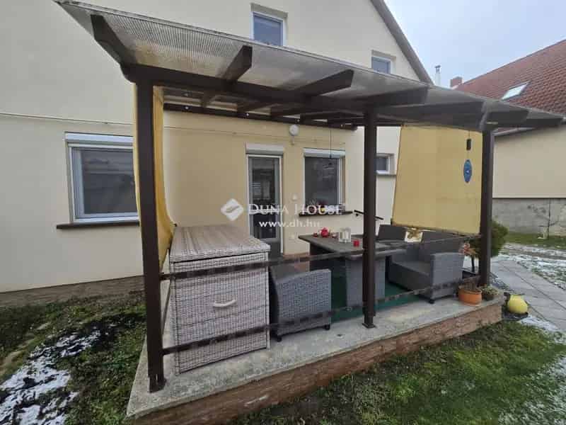 Felujitott 2 Generacios Családi Haz Ajka Bakonygyepesen