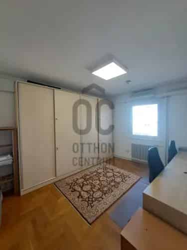 Debreceni eladó üzlethelyiség iroda 145m2 Belváros