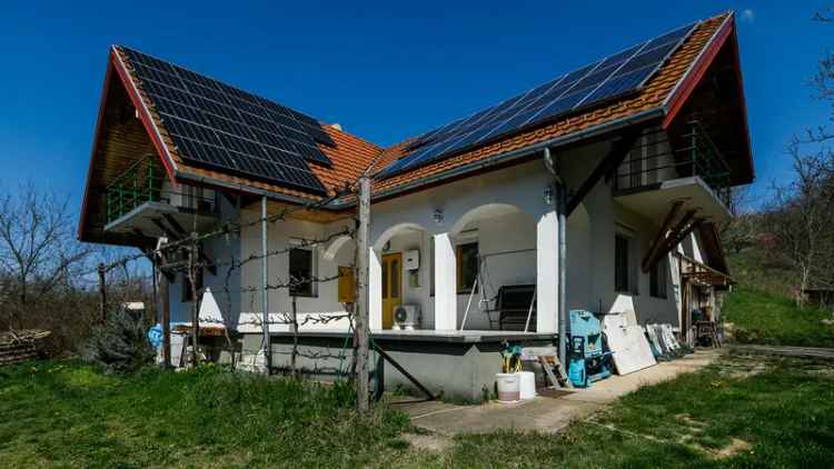 Családi ház eladó természet szerelmeseinek 33791