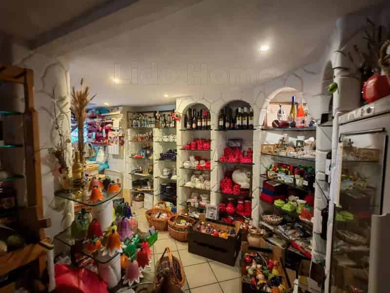 Vonyarcvashegyi üzlethelyiség eladó 262 m2