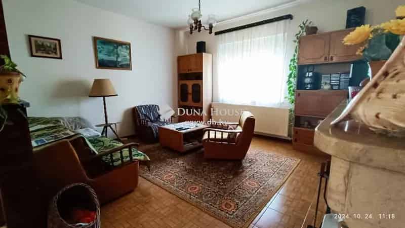 150m2-es családi ház Érden nagy telekkel - befektetőknek is