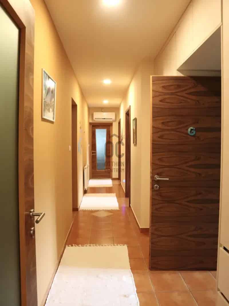 Családi ház eladó Szombathely közelében - 5 szoba, garázs, napelem