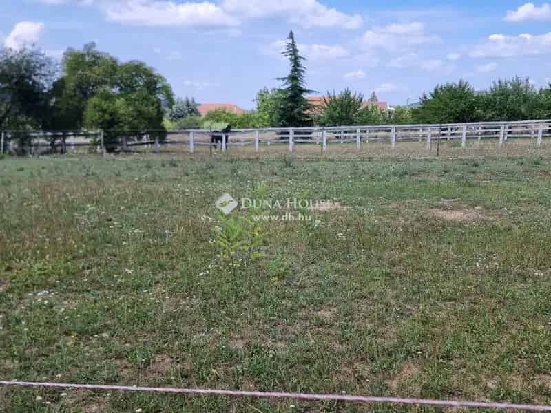 Hévízi építési telek eladó - 1890 m2 - csendes környezet