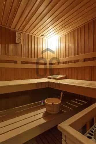 Budapest II kerületi családi ház eladó wellness szauna medence