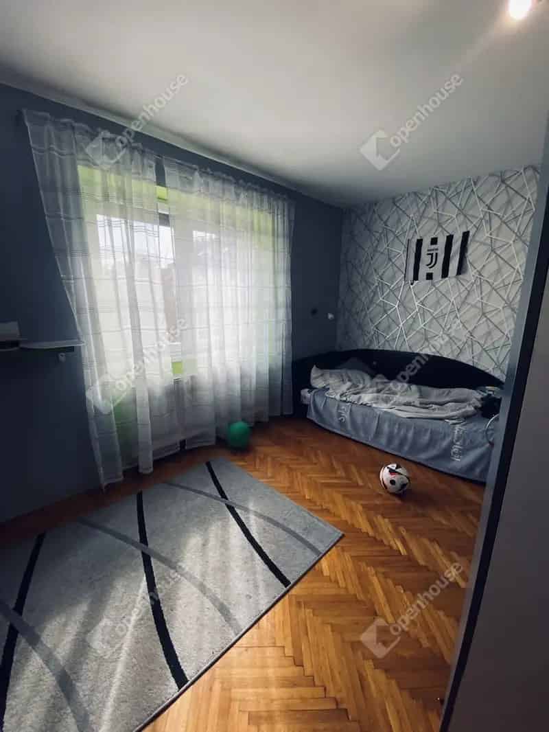 Szegedi családi ház eladó - 143 m2, 4 szoba, 2 fürdő