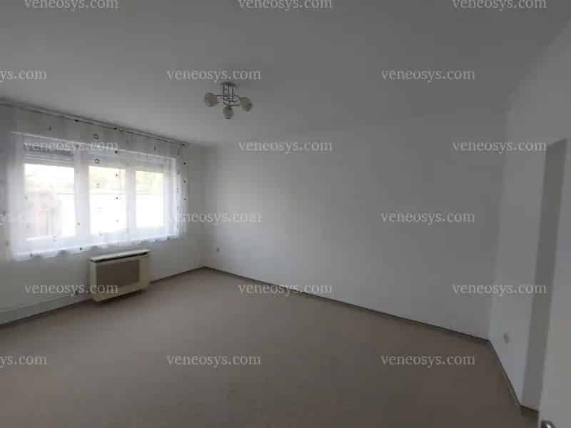 55 nm-es 2 5 szobás felújított tégla lakás Miskolcon