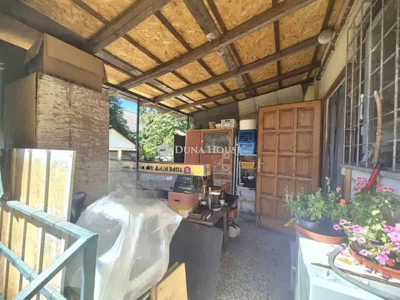 76m2-es családi ház eladó Csillaghegyen 542m2 telekkel