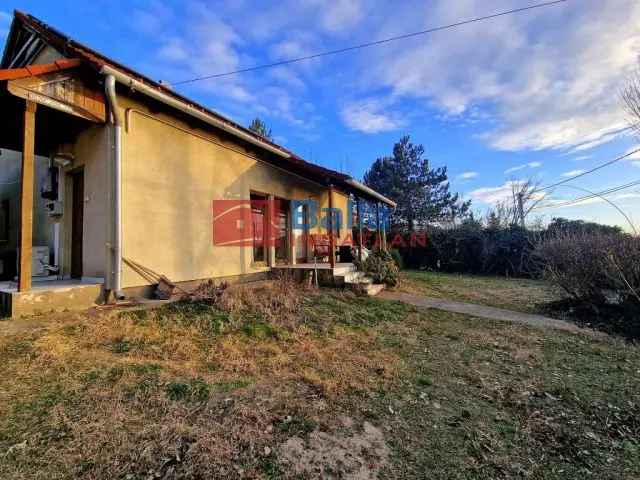 Dunakeszi Duna parti családi ház eladó 89nm 3 szoba