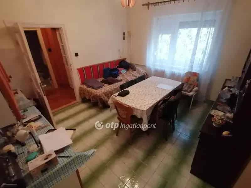 76 nm-es családi ház Debrecen Felsőjózsán 1807 nm-es telekkel