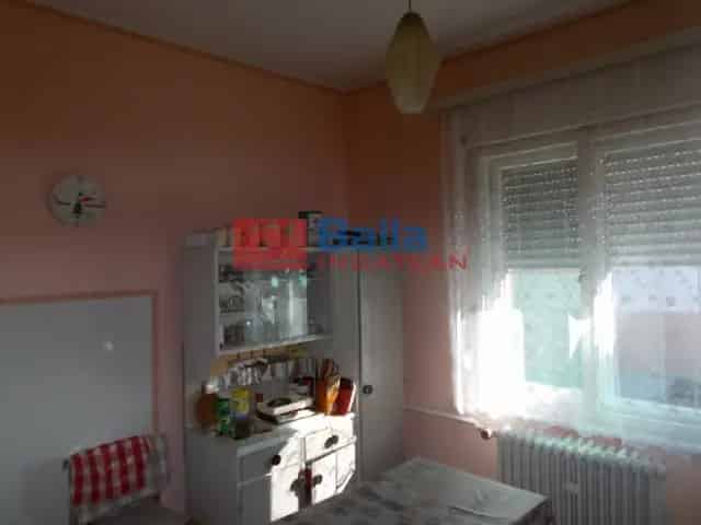 Ózdi családi ház eladó - 80m², 2 szoba, 2 garázs