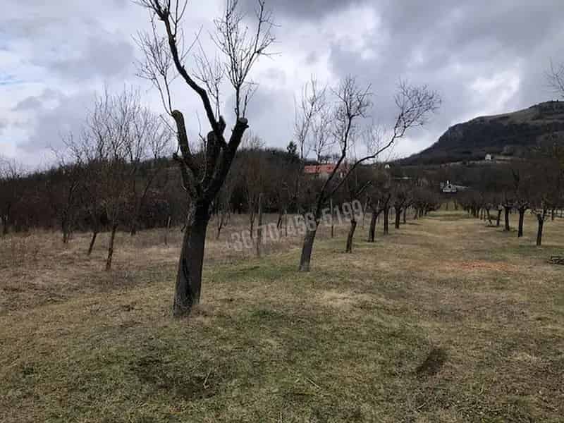Gyulakeszi Balaton-parti telek eladó 7181 m2