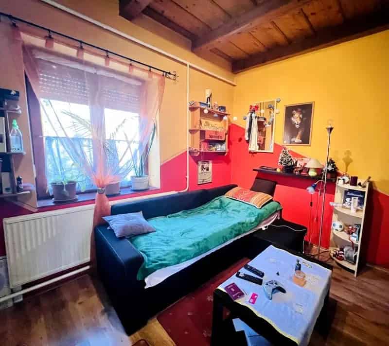 Nádfedeles ház Dabason 3 hálószobával és nagy terasszal