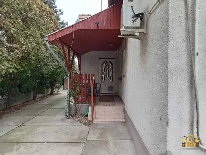 Szigetszentmiklós családi ház eladó - 95m2 - két apartmannal
