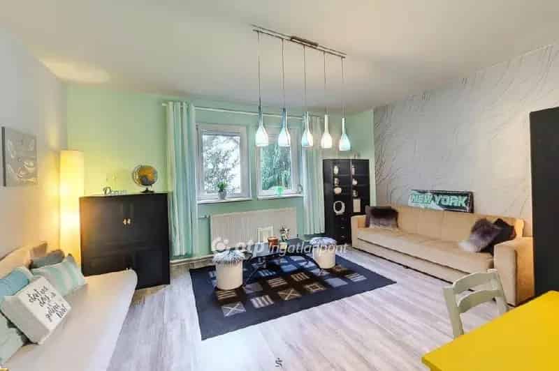 Ház Kiadó , Kisteleki járás, Alföld és Észak