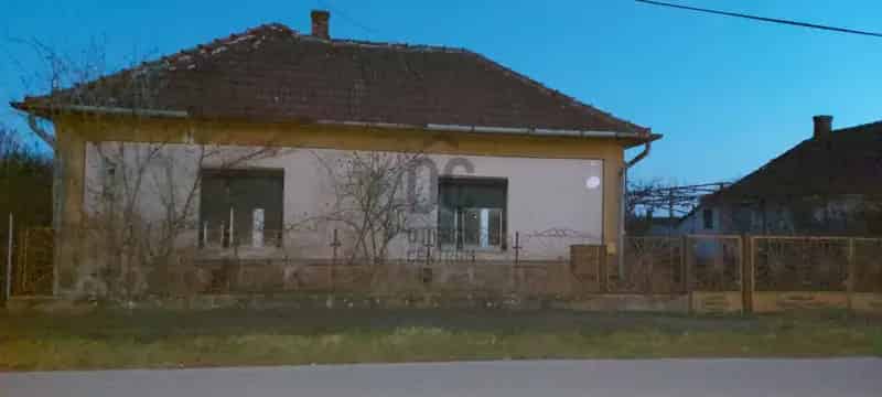 Négyesi családi ház eladó - felújítandó