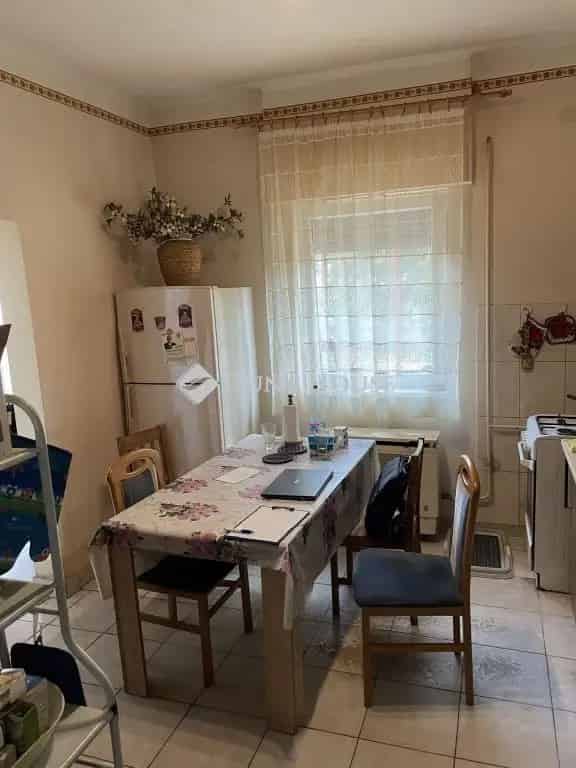 70 3 nm-es családi ház eladó Csévharaszton