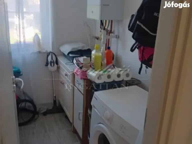 Nappali + 4 szobás ház Győr közelében eladó