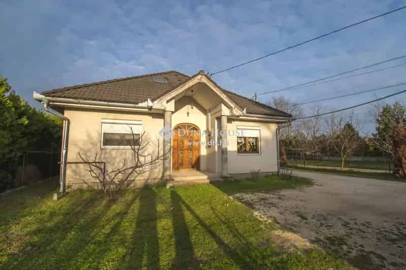 140m2-es családi ház eladó Dömsödön