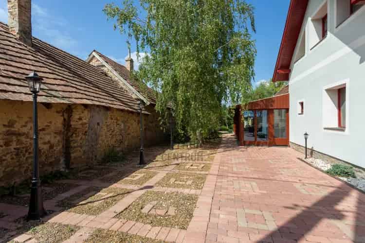 Kékkúti eladó kereskedelmi ingatlan - Balaton-felvidék