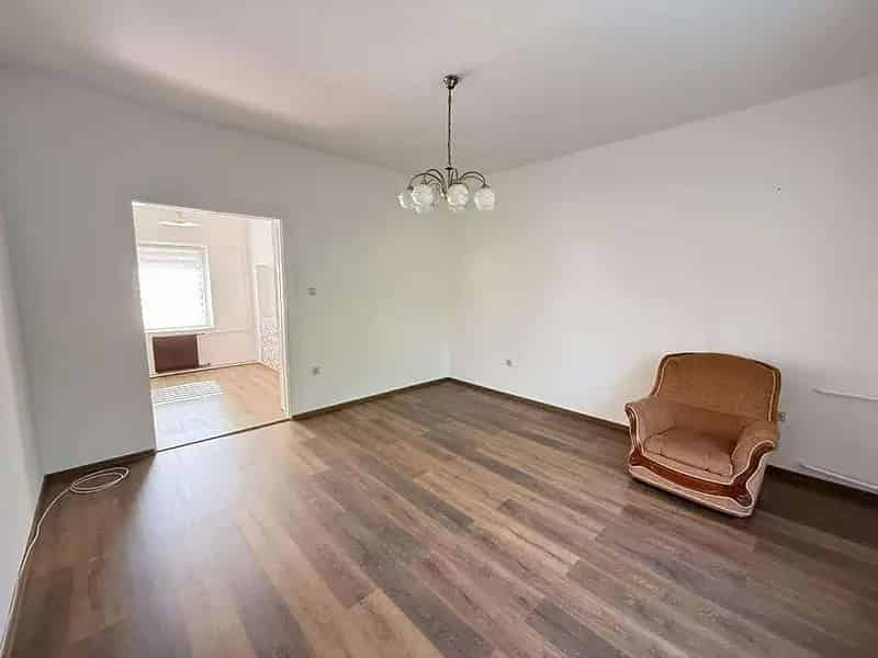 180 m2-es 2 Generációs Családi Ház XVI Keruletben