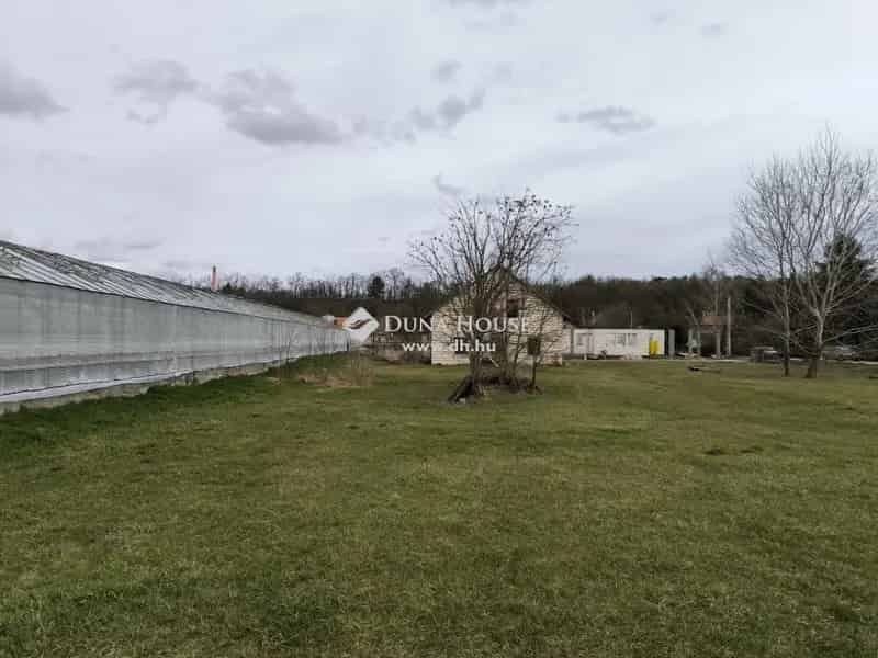 Tordasi 2390 nm-es Építési Telek 100 nm-es Gazdasági Épülettel