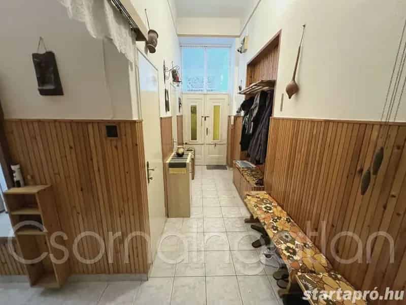 Csorna 107 m2-es 3 szobás lakás eladó