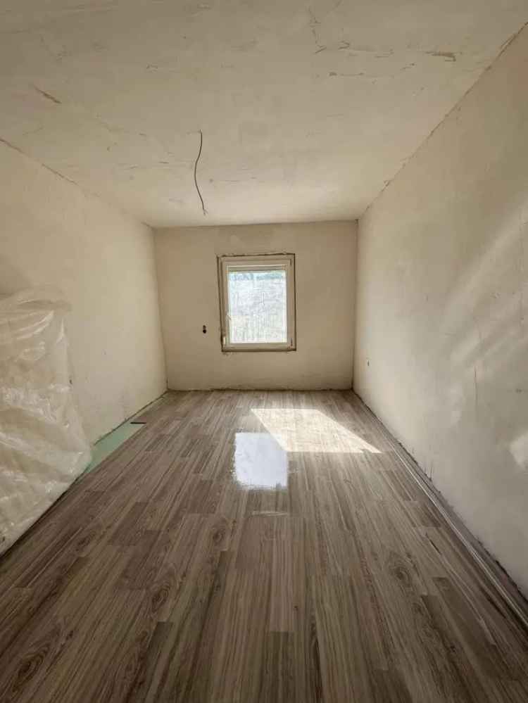 Gödöllői családi ház eladó - panoráma - részben felújított
