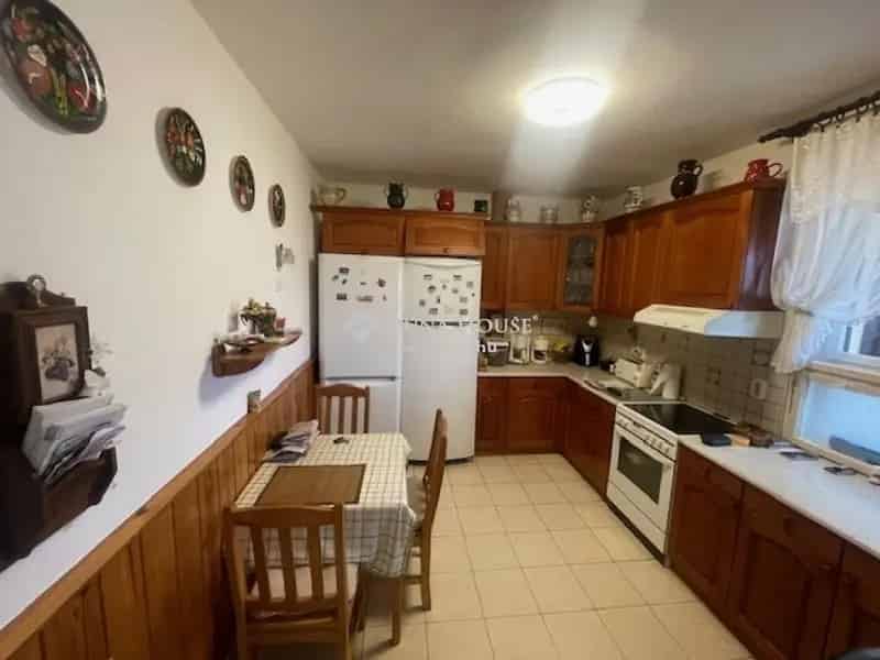 Kétgenerációs családi ház Újpest kertvárosában