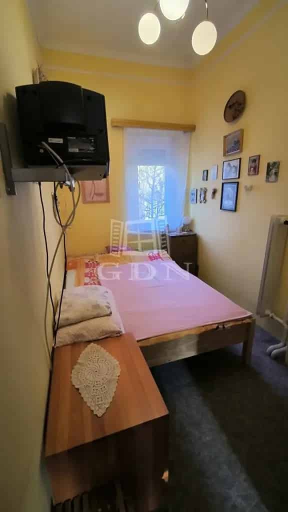 Kétlakásos Nagypolgári Ház Eladó Víztorony Közelében