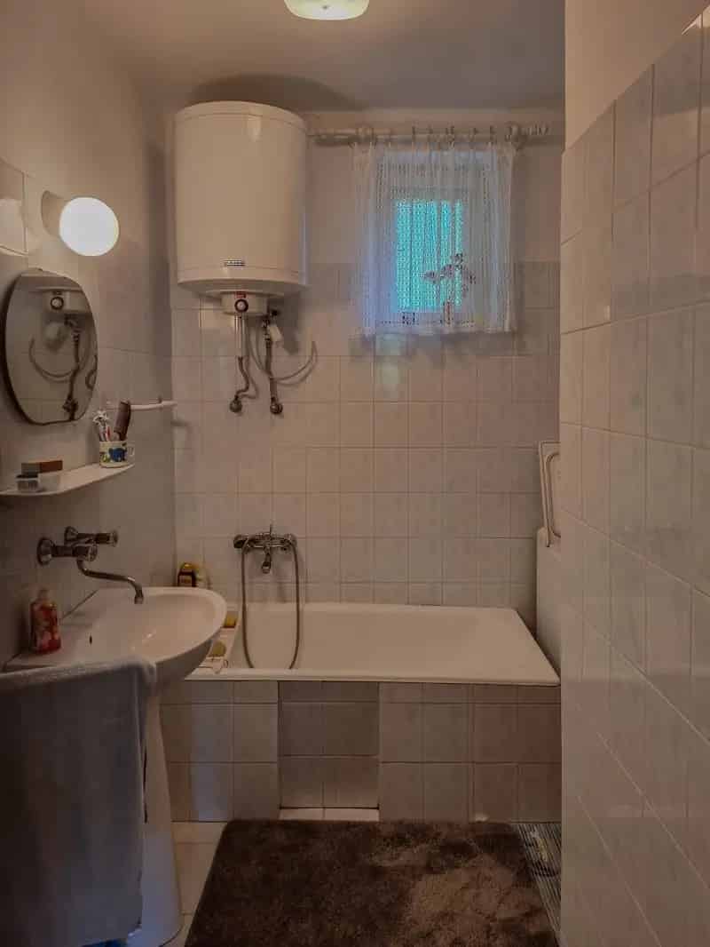 Családi ház eladó Bajaszentistvánon 94nm 2 lakrész
