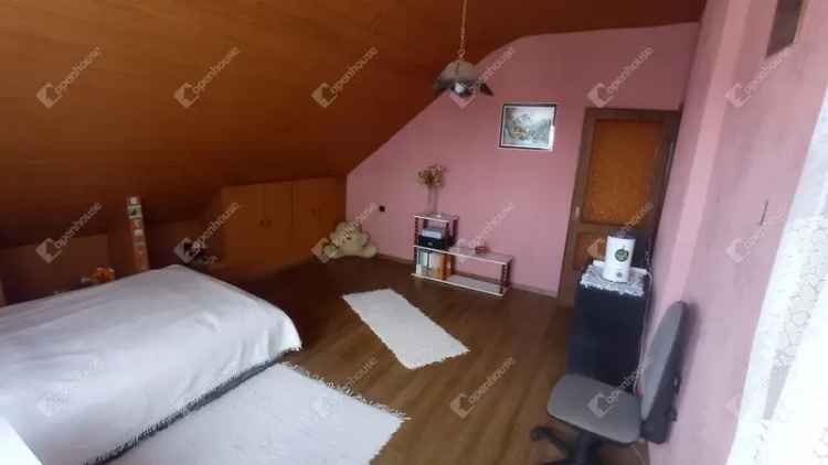 Zalaegerszegi családi ház eladó - 137m2 - 4 szoba - 2 fürdő - 2 garázs