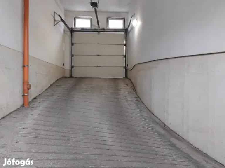 Teremgarázs eladó Debrecen belvárosában