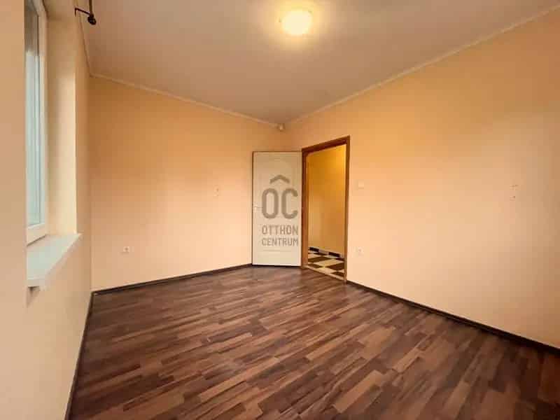 Eladó ikerház Monorierdőn 69 nm 2 szoba gáz cirkó napelem