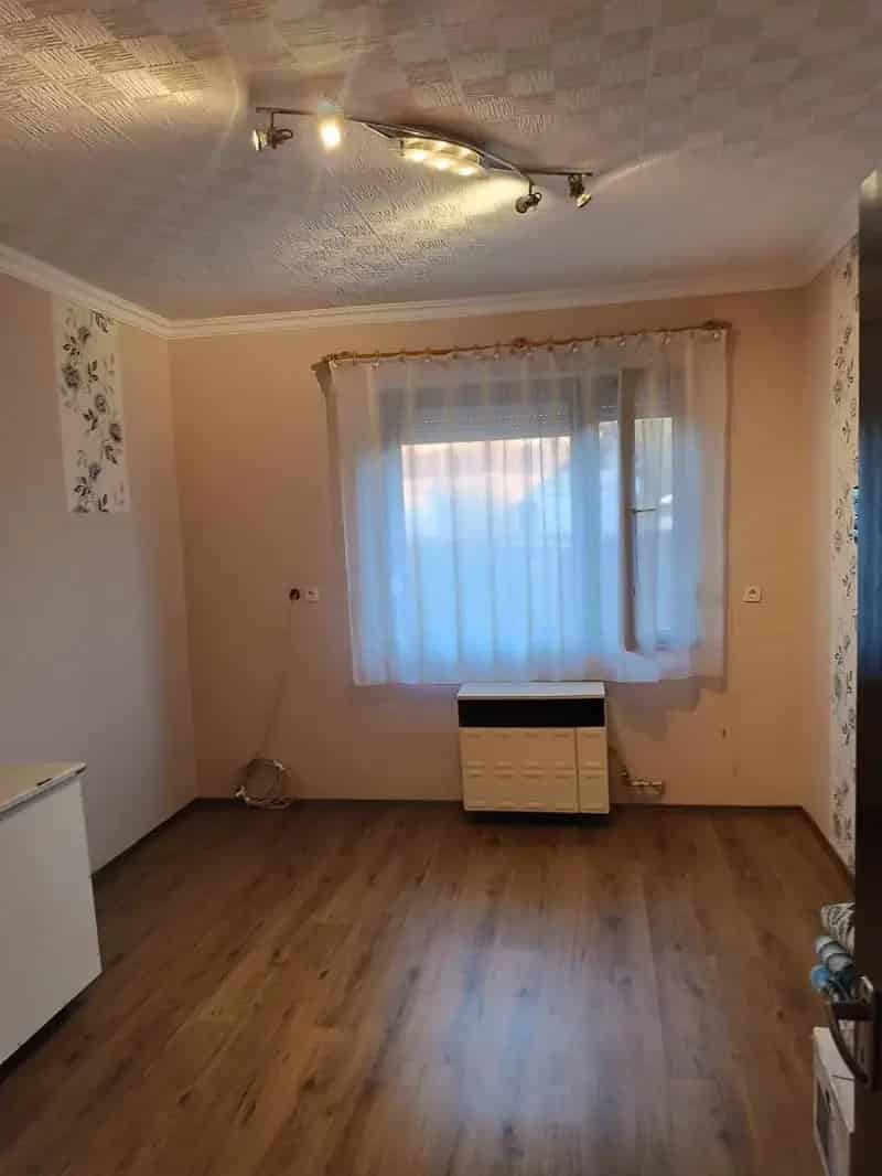 Ház Kiadó , Nyíregyházi járás, Alföld és Észak