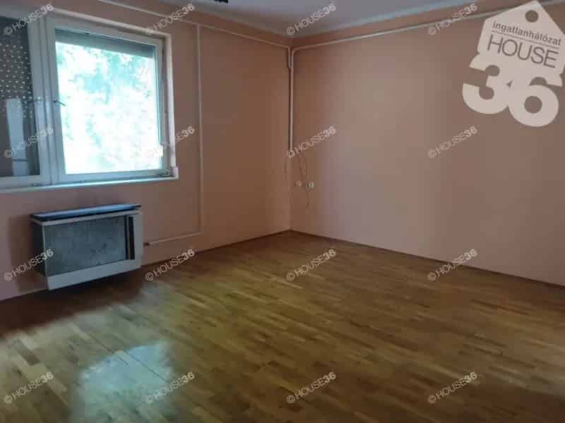 150m2-es kétszintes ház eladó Kiskunfélegyházán