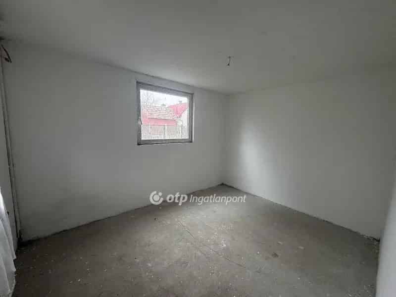 Felújítandó ház Debrecen közelében Sámsonkertben 1201 m2-es telken
