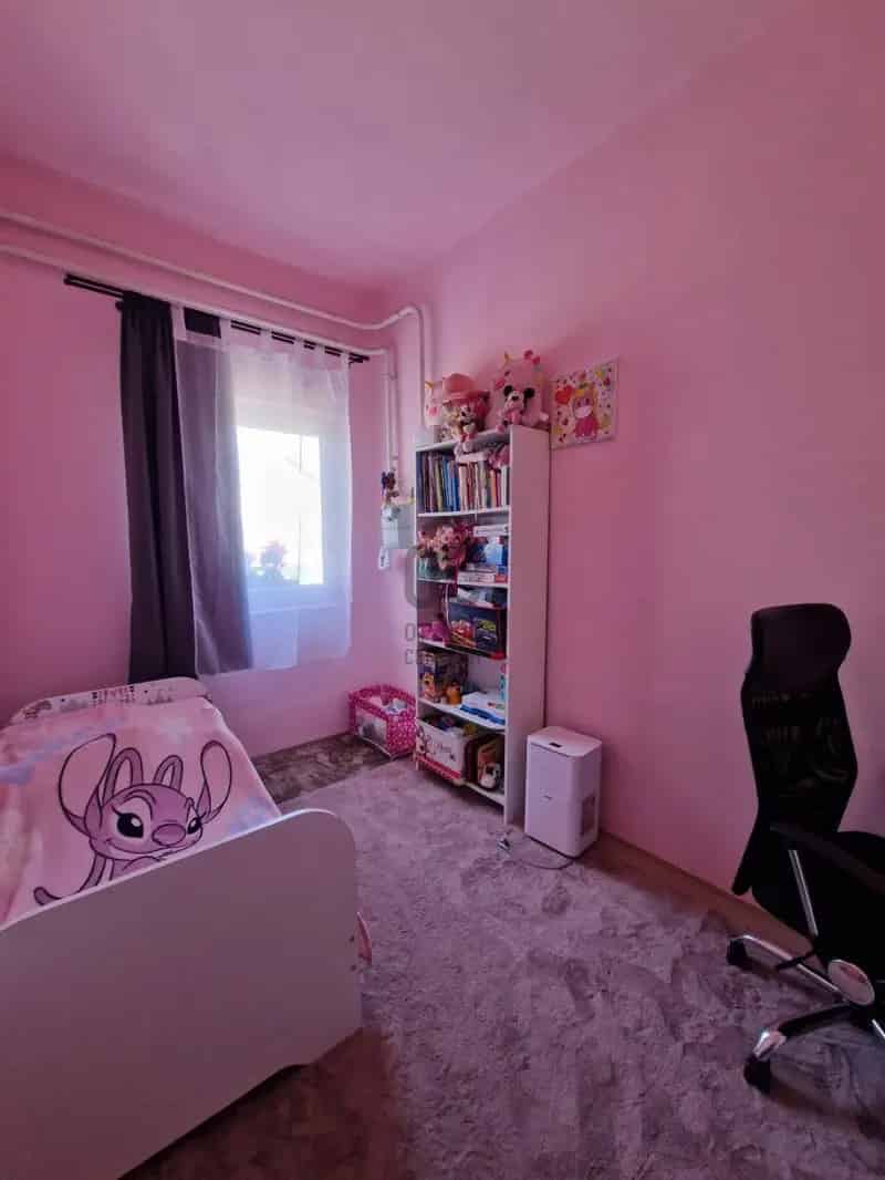 Kőröstetétel - 65nm-es családi ház 1780nm-es telken
