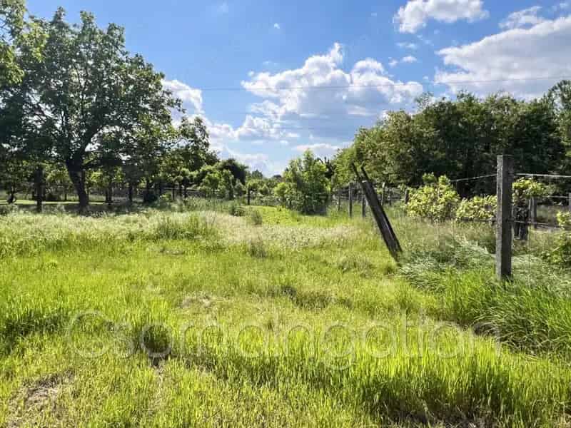 Csornán eladó 2 szobás ház 1234 m2-es telken