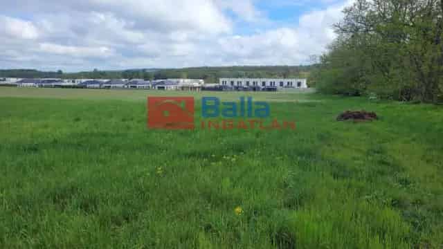 Mogyoród Szentjakab park 807 nm-es telek eladó