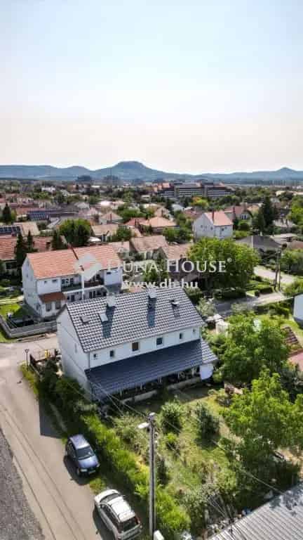 Tapolca Ikerházfél Eladó - 132nm - Családi Ház