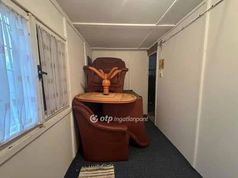 Szentesi zártkert eladó 1416 m2 35 m2 faházzal 45 m2 pincével