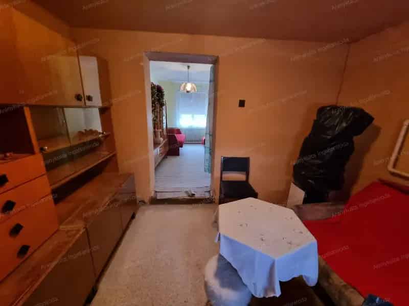 Szarvasi családi ház eladó felújítandó állapotban