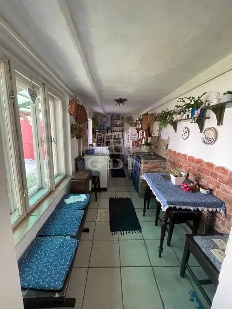 86 m2-es Vályogház 705 m2-es Telken Garázzsal és Fedett Terasszal