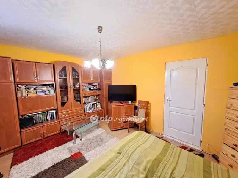 Szolnoki családi ház eladó 67nm 455nm telekkel