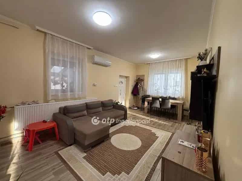 Kisvárda - 99nm-es Felújított Családi Ház 770m2 Kerttel
