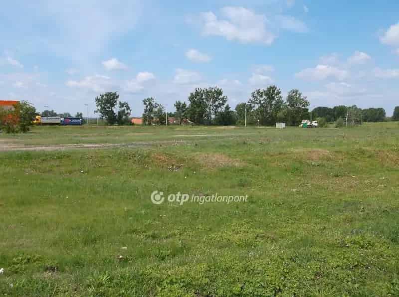 Gyöngyösön 1470 m2-es Telek Eladó - Gazdasági és Kereskedelmi Hasznosításra
