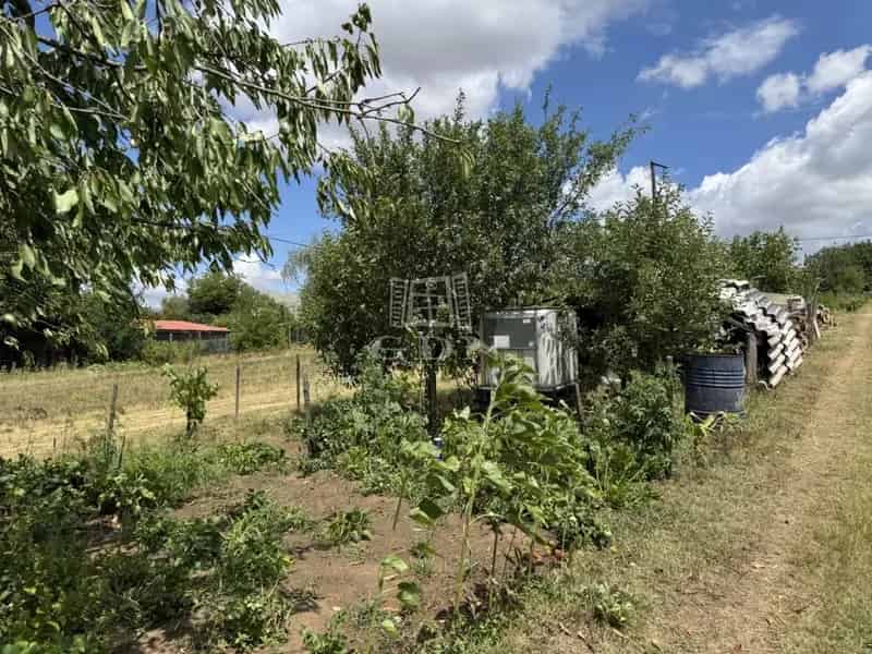 72m2-es ház Vargahegyen 1147m2-es telken eladó